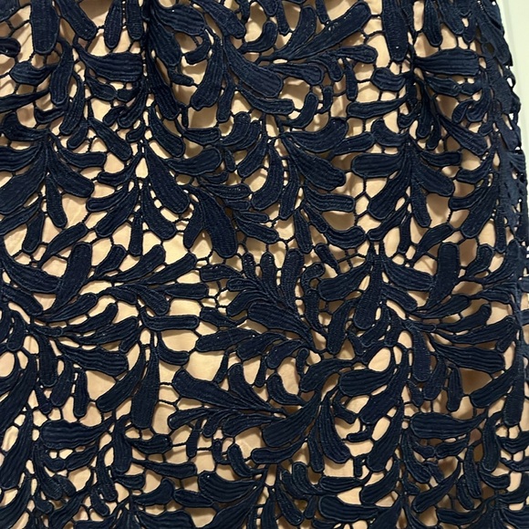 XS Lulus navy with nude underlining midi dress - Picture 2 of 6
